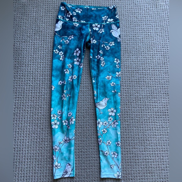 Inner Fire Leggings - Picture 2 of 3